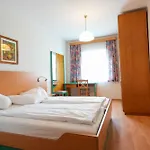 Strandhotel Pichler 호텔