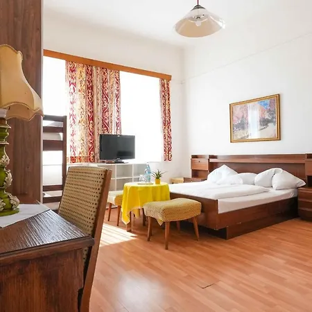 Hotel Strandhotel Pichler 2*