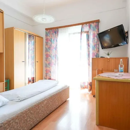 皮希勒海滨酒店 2* 塞博登