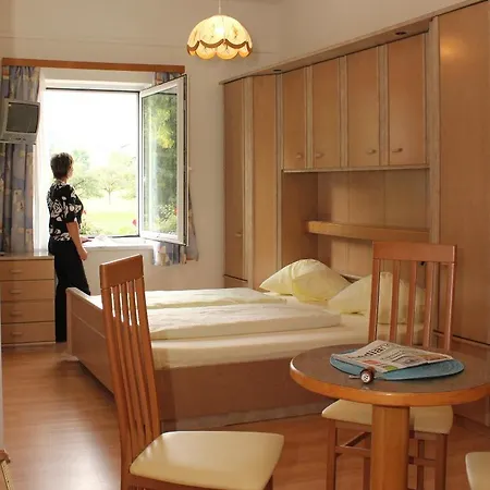 皮希勒海滨酒店 酒店