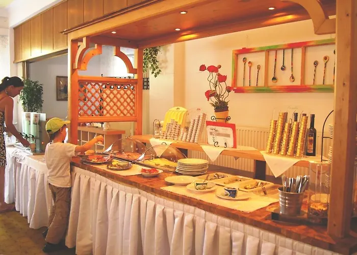 Strandhotel Pichler Szálloda 2*