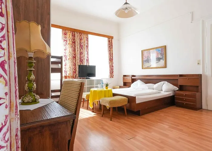 Hotel Strandhotel Pichler 2*